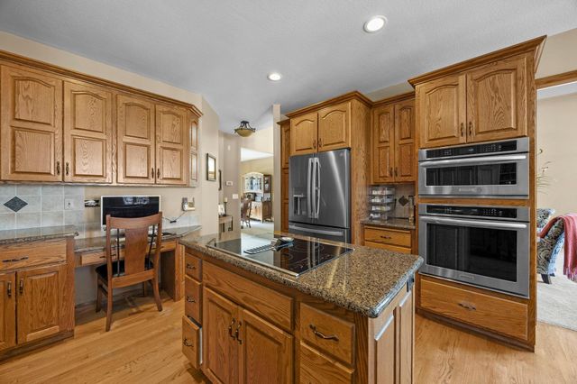 7811 128th Street W, Apple Valley, MN 55124