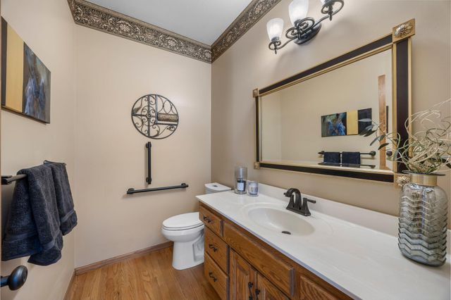 7811 128th Street W, Apple Valley, MN 55124