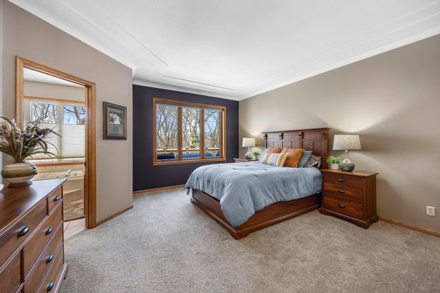 7811 128th Street W, Apple Valley, MN 55124