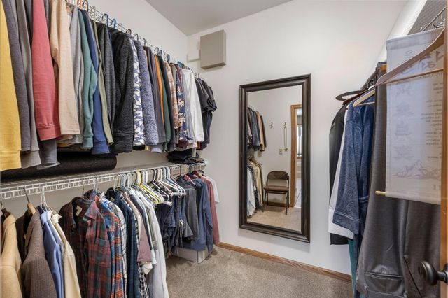 7811 128th Street W, Apple Valley, MN 55124