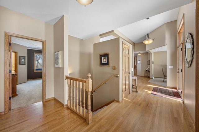 7811 128th Street W, Apple Valley, MN 55124