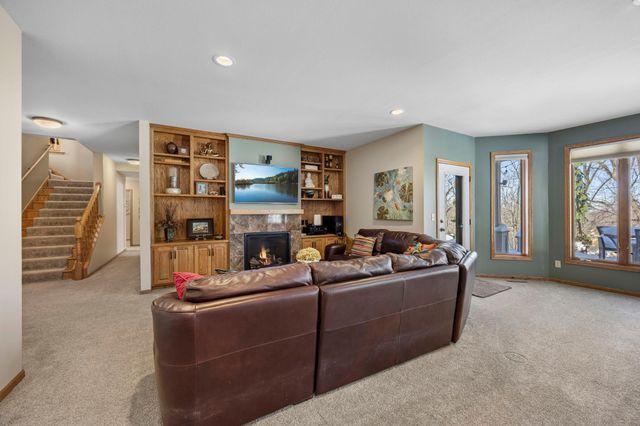 7811 128th Street W, Apple Valley, MN 55124