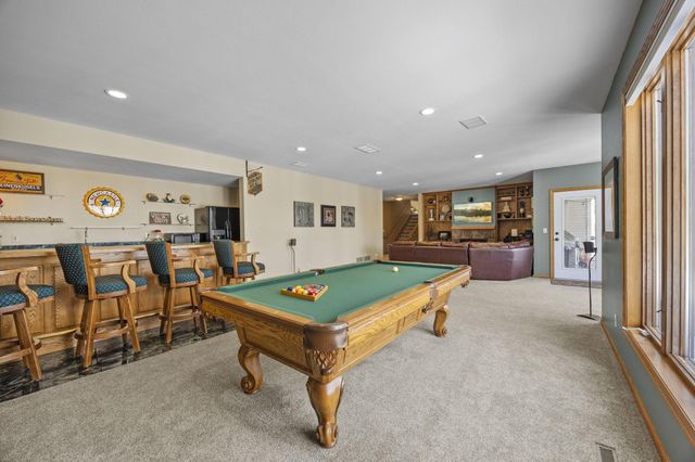 7811 128th Street W, Apple Valley, MN 55124