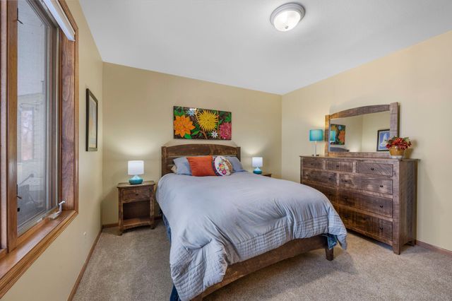 7811 128th Street W, Apple Valley, MN 55124