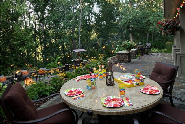 7811 128th Street W, Apple Valley, MN 55124