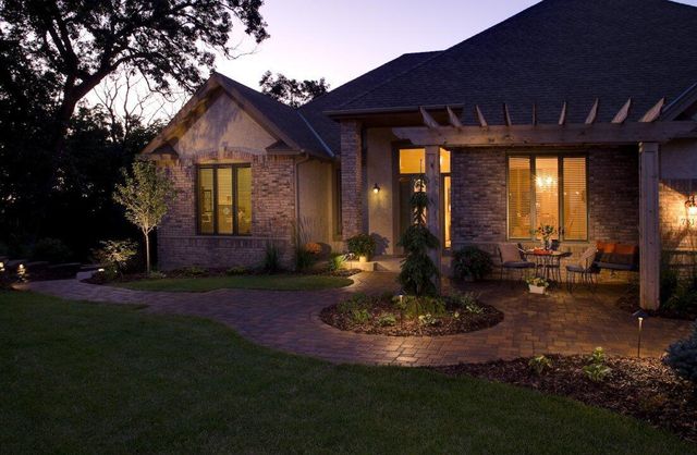 7811 128th Street W, Apple Valley, MN 55124