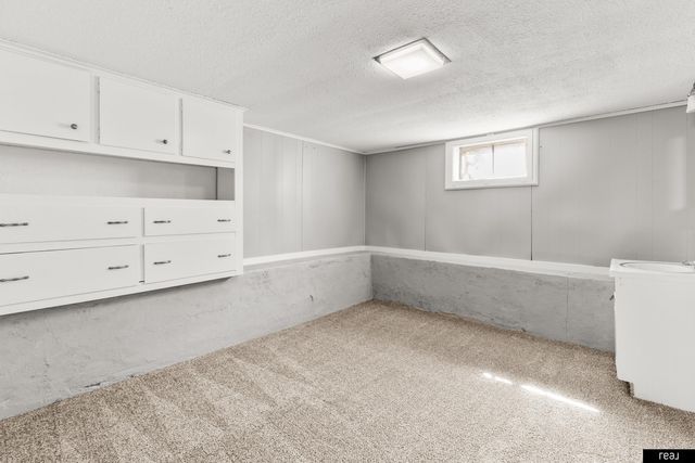 3208 8th Avenue, Council Bluffs, IA 51501
