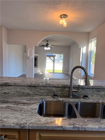 407 16th St # B, Virginia Beach, VA 23451