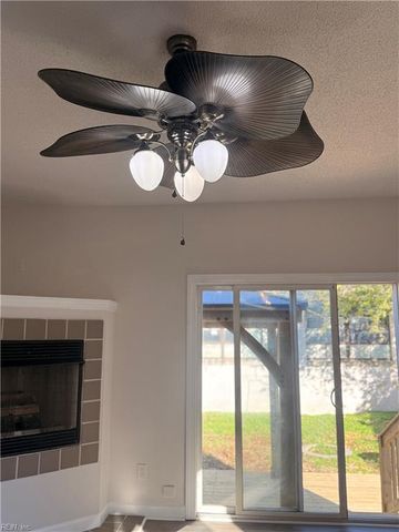 407 16th St # B, Virginia Beach, VA 23451