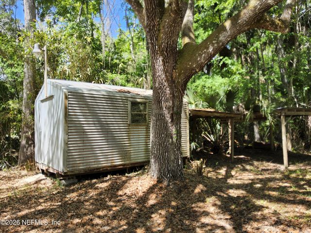 118 N HUBERS FISH CAMP Road, Crescent City, FL 32112