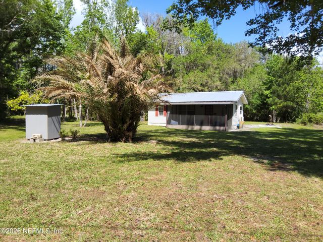 118 N HUBERS FISH CAMP Road, Crescent City, FL 32112