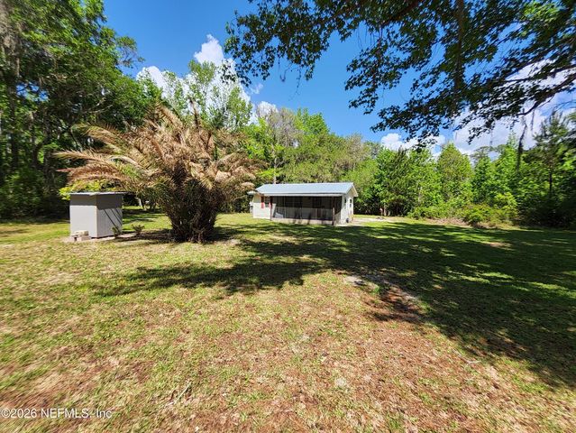 118 N HUBERS FISH CAMP Road, Crescent City, FL 32112