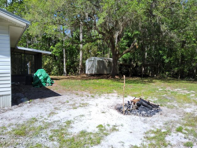 118 N HUBERS FISH CAMP Road, Crescent City, FL 32112