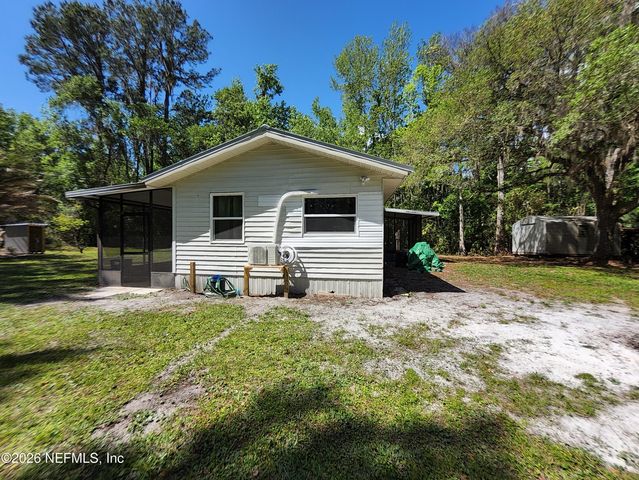 118 N HUBERS FISH CAMP Road, Crescent City, FL 32112