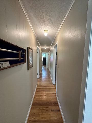 313 S Summer Street, Centerville, TX 75833