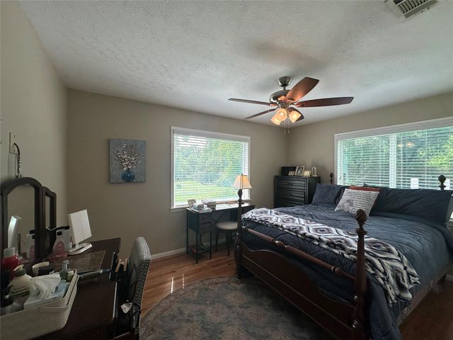 313 S Summer Street, Centerville, TX 75833