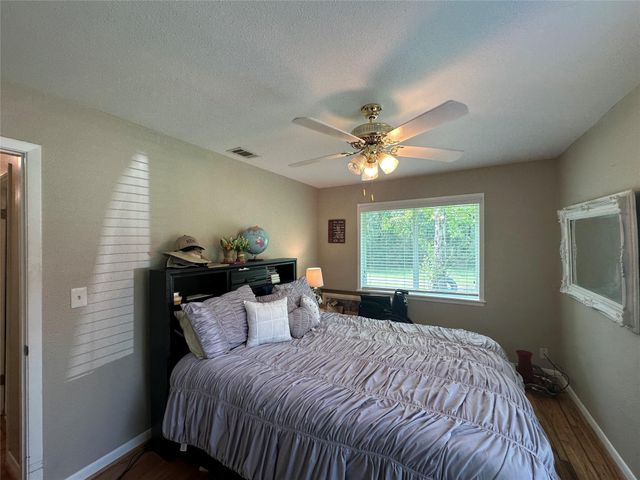 313 S Summer Street, Centerville, TX 75833