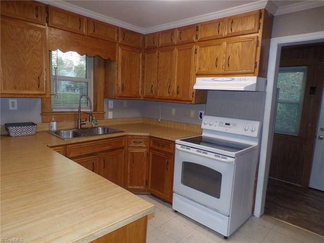 4543 Pleasant Garden Road, Greensboro, NC 27406