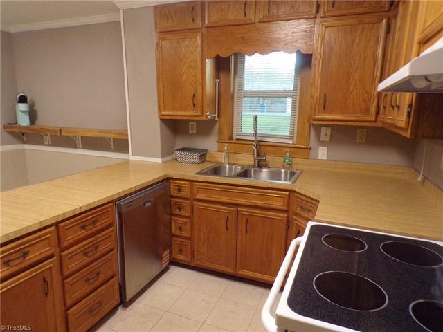 4543 Pleasant Garden Road, Greensboro, NC 27406