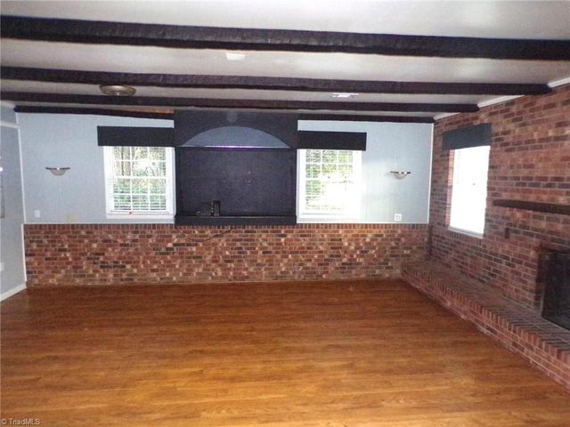 4543 Pleasant Garden Road, Greensboro, NC 27406