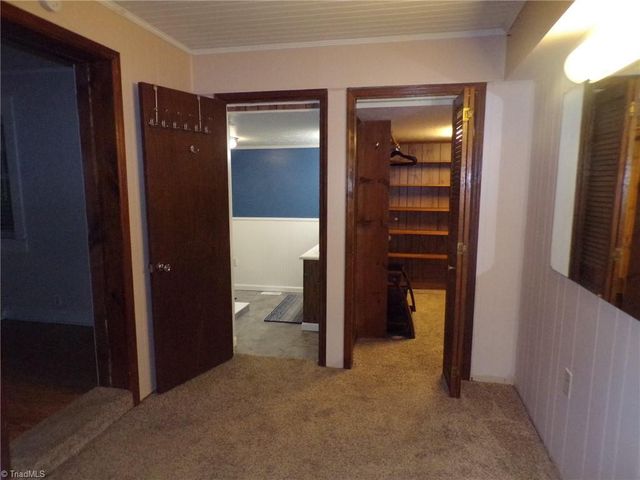 4543 Pleasant Garden Road, Greensboro, NC 27406