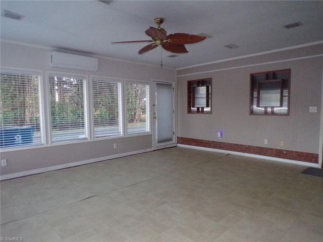 4543 Pleasant Garden Road, Greensboro, NC 27406