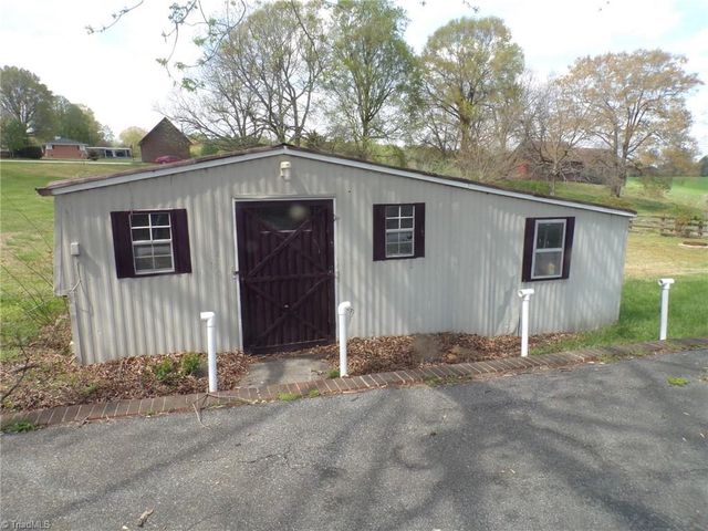 4543 Pleasant Garden Road, Greensboro, NC 27406