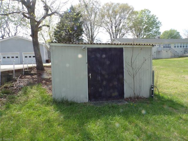 4543 Pleasant Garden Road, Greensboro, NC 27406