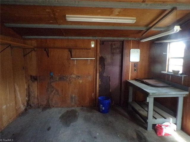 4543 Pleasant Garden Road, Greensboro, NC 27406