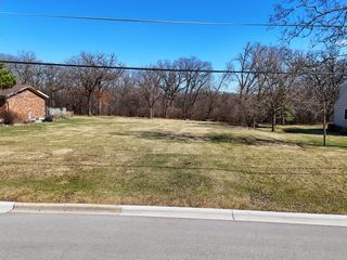 7001 Sunset Avenue, Countryside, IL 60525