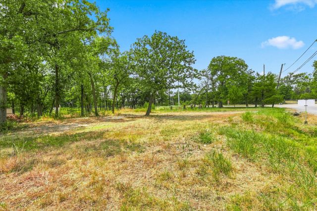 2000 Dowdy Ferry Road, Dallas, TX 75217