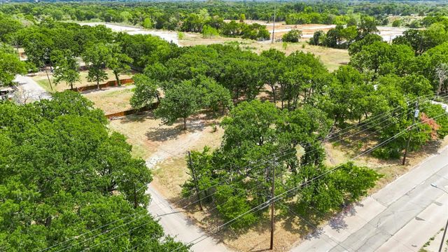 2000 Dowdy Ferry Road, Dallas, TX 75217