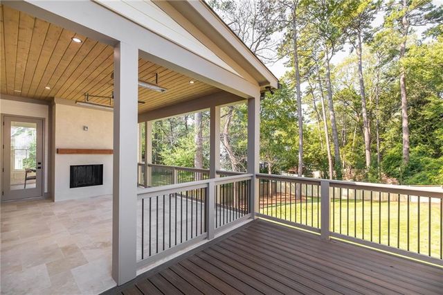 1228 Kingsley Circle NE, Atlanta, GA 30324