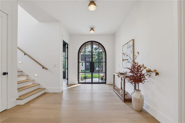 1228 Kingsley Circle NE, Atlanta, GA 30324