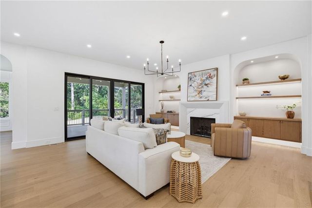 1228 Kingsley Circle NE, Atlanta, GA 30324