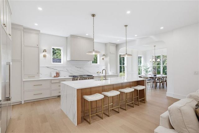 1228 Kingsley Circle NE, Atlanta, GA 30324