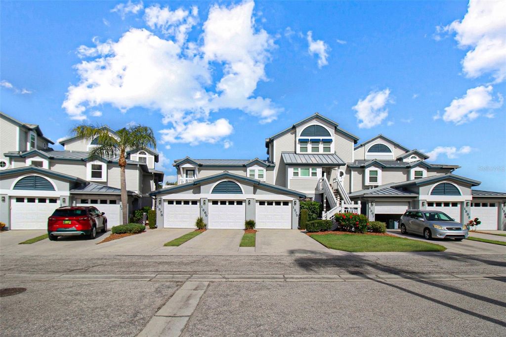 1373 SIESTA BAYSIDE DRIVE 1373-C, Sarasota, FL 34242