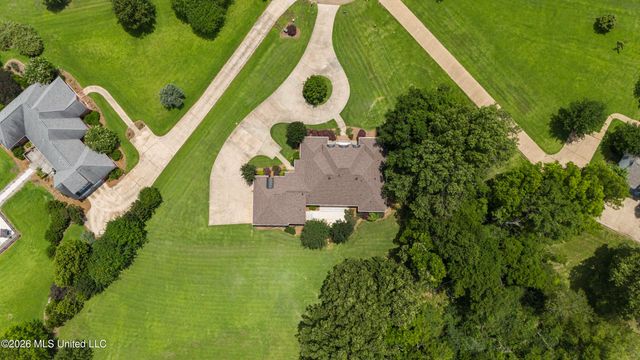 116 Cherry Rose Trail, Canton, MS 39046