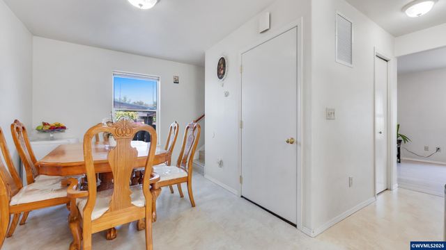 554 SW B Av, Corvallis, OR 97333