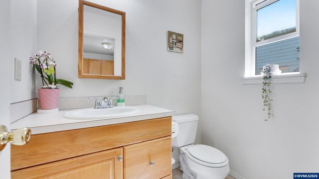 554 SW B Av, Corvallis, OR 97333