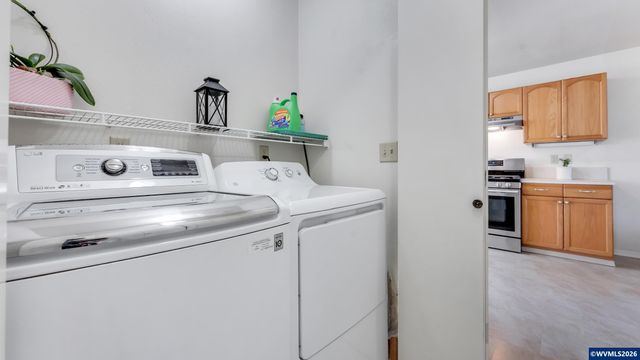 554 SW B Av, Corvallis, OR 97333