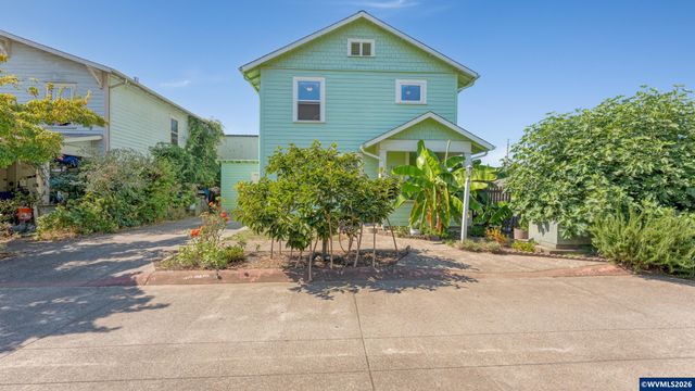 554 SW B Av, Corvallis, OR 97333