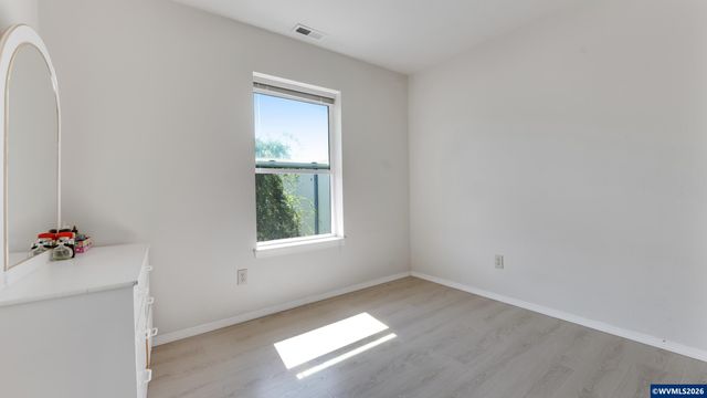 554 SW B Av, Corvallis, OR 97333