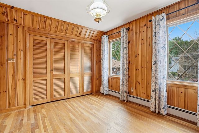 152 Manchester St, Leominster, MA 01453