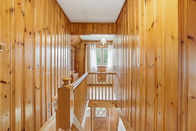 152 Manchester St, Leominster, MA 01453