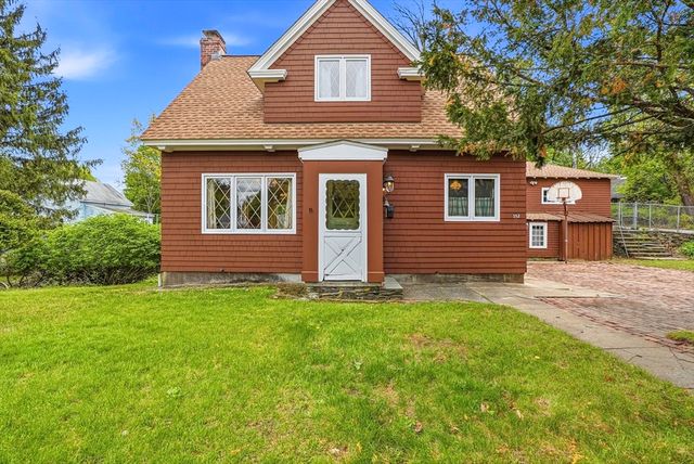 152 Manchester St, Leominster, MA 01453