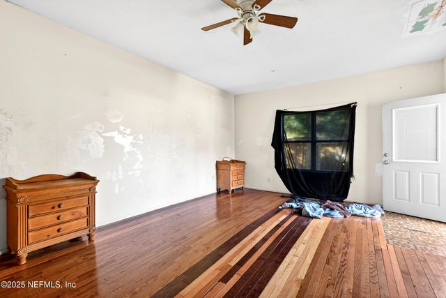 24 CLARK Road, Jacksonville, FL 32218