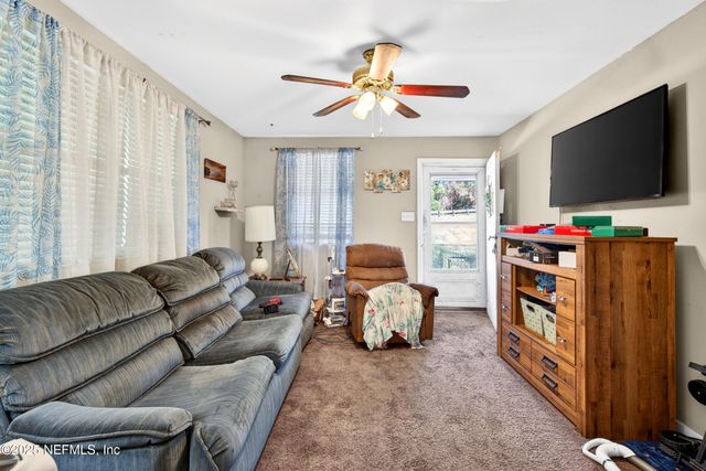 24 CLARK Road, Jacksonville, FL 32218