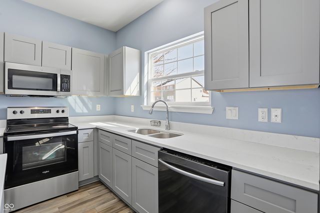 1071 Hazelwood Drive, Greenwood, IN 46143