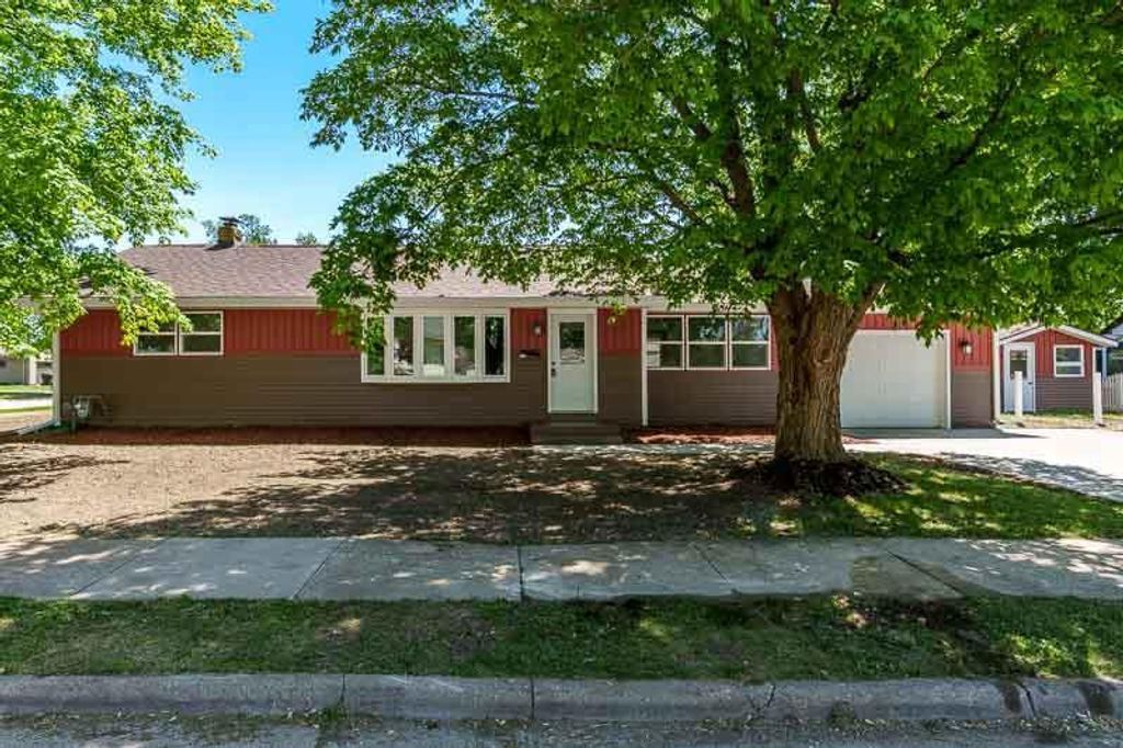 1103 Mitchell Street, Janesville, WI 53546